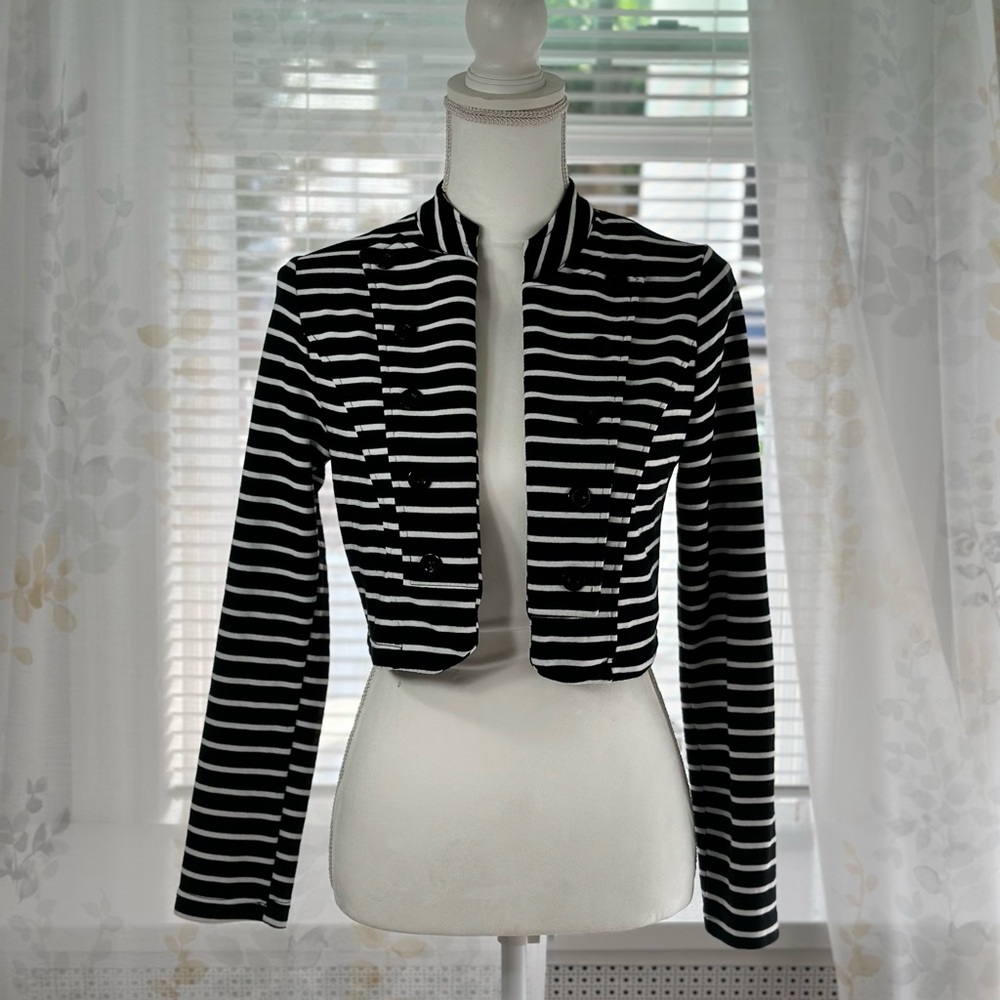 Forever 21 Black and White Cropped Striped Blazer